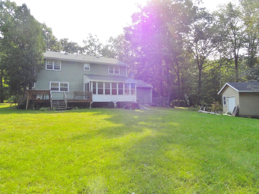 72 Benjamin Road Shirley, MA 01464 - Photo 4 of 25
