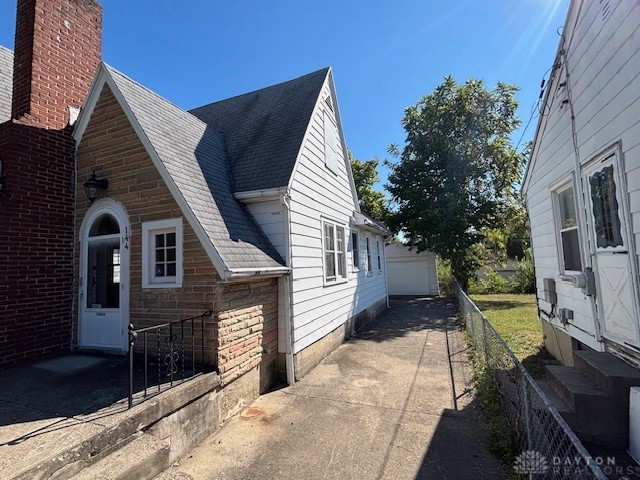 144 Fer Don Road Dayton, OH 45405 - Photo 3 of 15