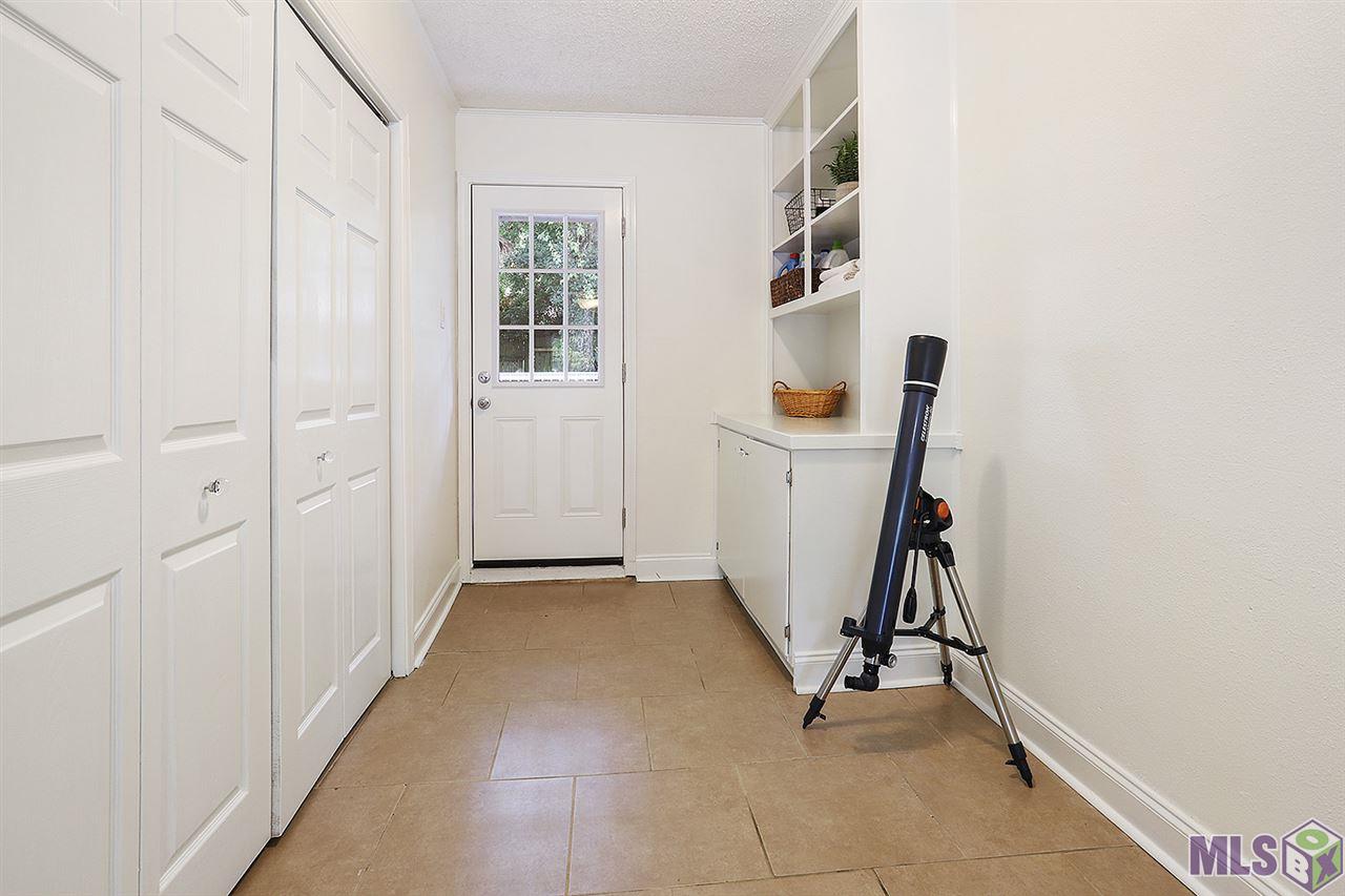 8524 Cullen Avenue Baton Rouge, LA 70809 - Photo 15 of 22 Laundry room