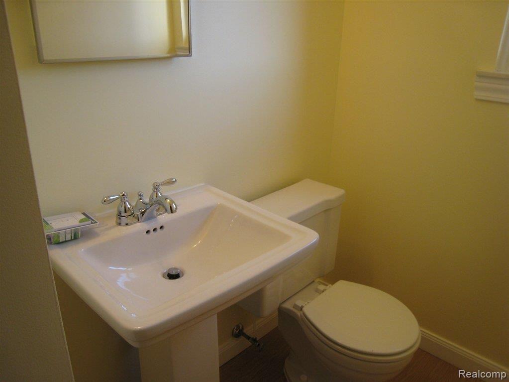 20215 Coachwood Road Riverview, MI 48193 - Photo 16 of 23 UPDATED LAV