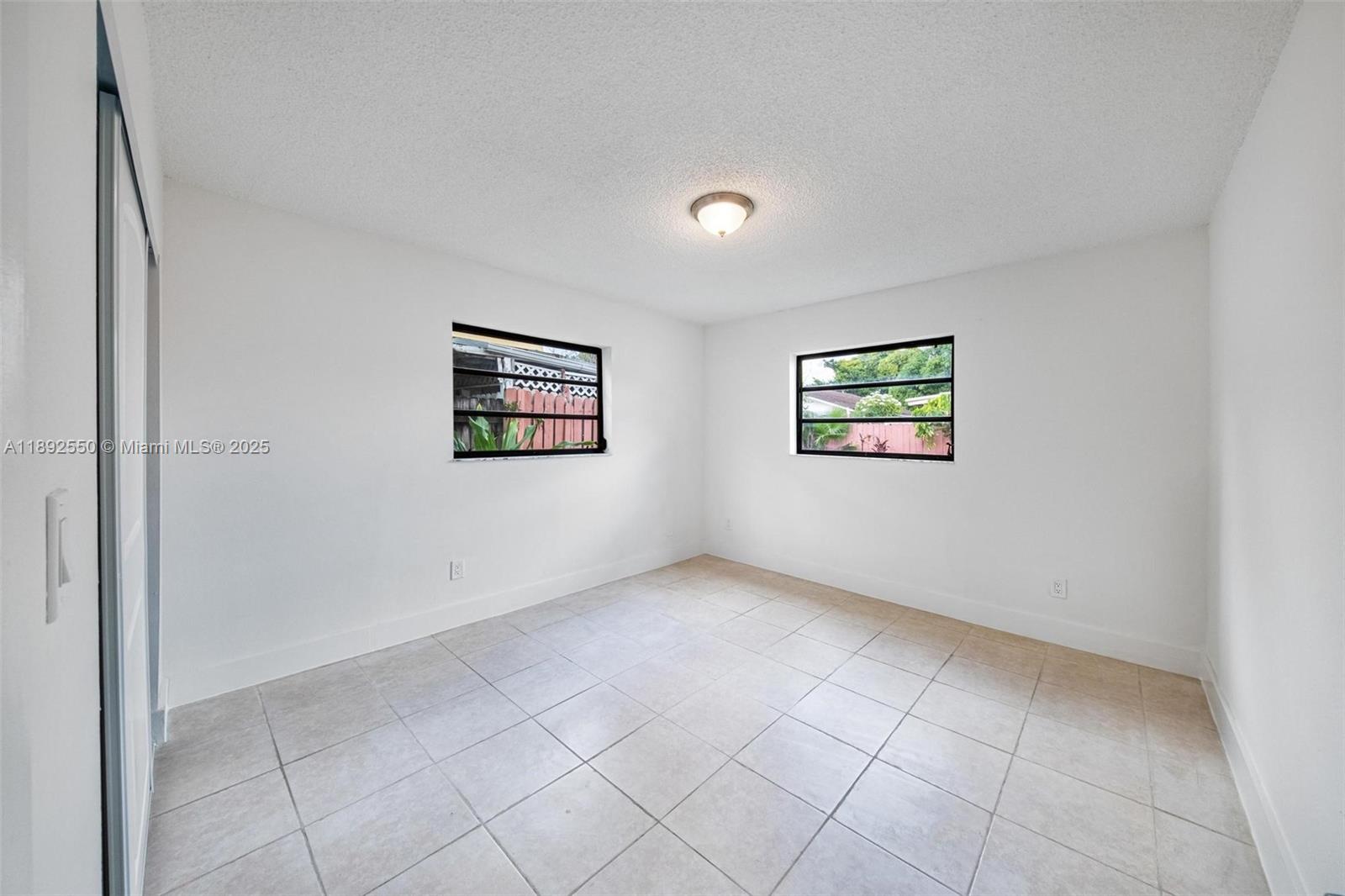 1283 West 42nd Street Hialeah, FL 33012 - Photo 33 of 54
