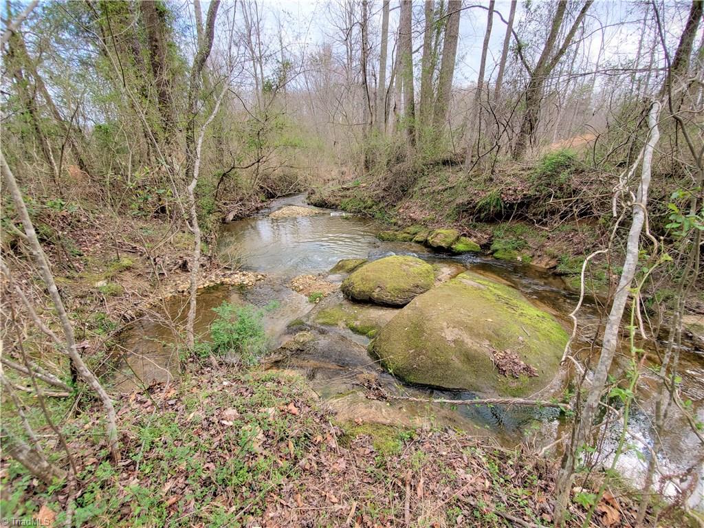 231 Gusty Road Mount Airy, NC 27030 - Photo 11 of 30 Gallery Image 11