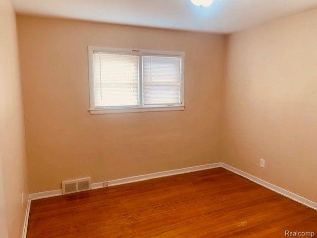 21183 Nummer Street Warren, MI 48089 - Photo 12 of 21