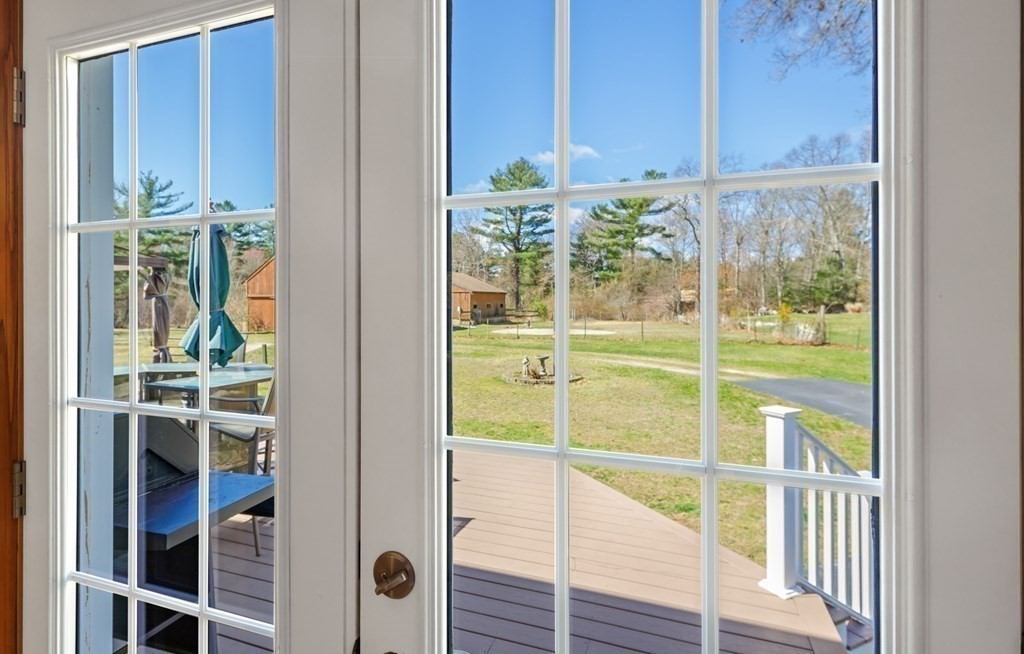 302 Mill Road Fairhaven, MA 02719 - Photo 13 of 33
