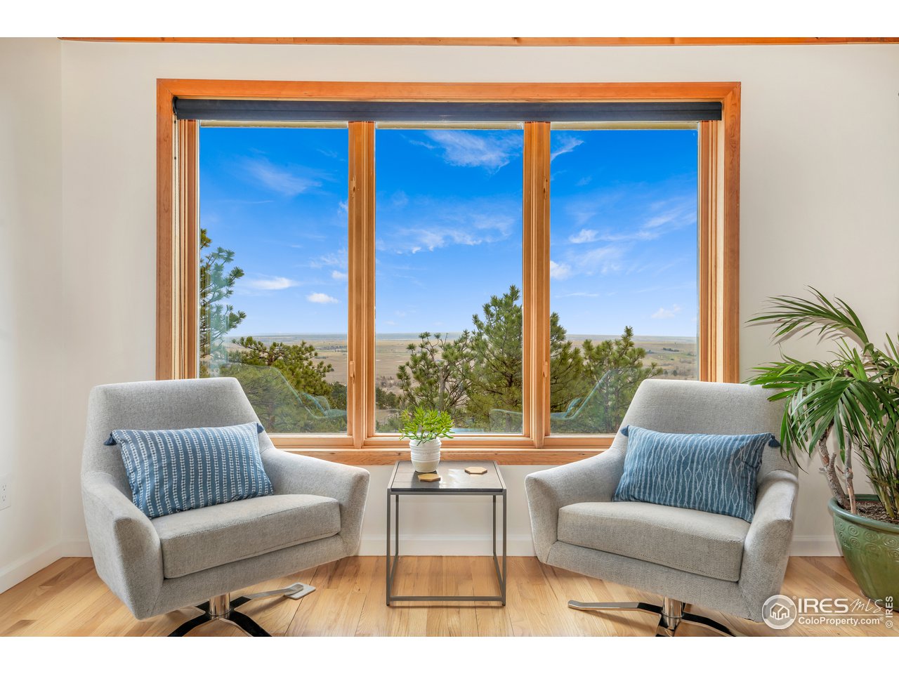 9042 Thunderhead Drive Boulder, CO 80302 - Photo 3 of 40 a living room with furniture and a large window