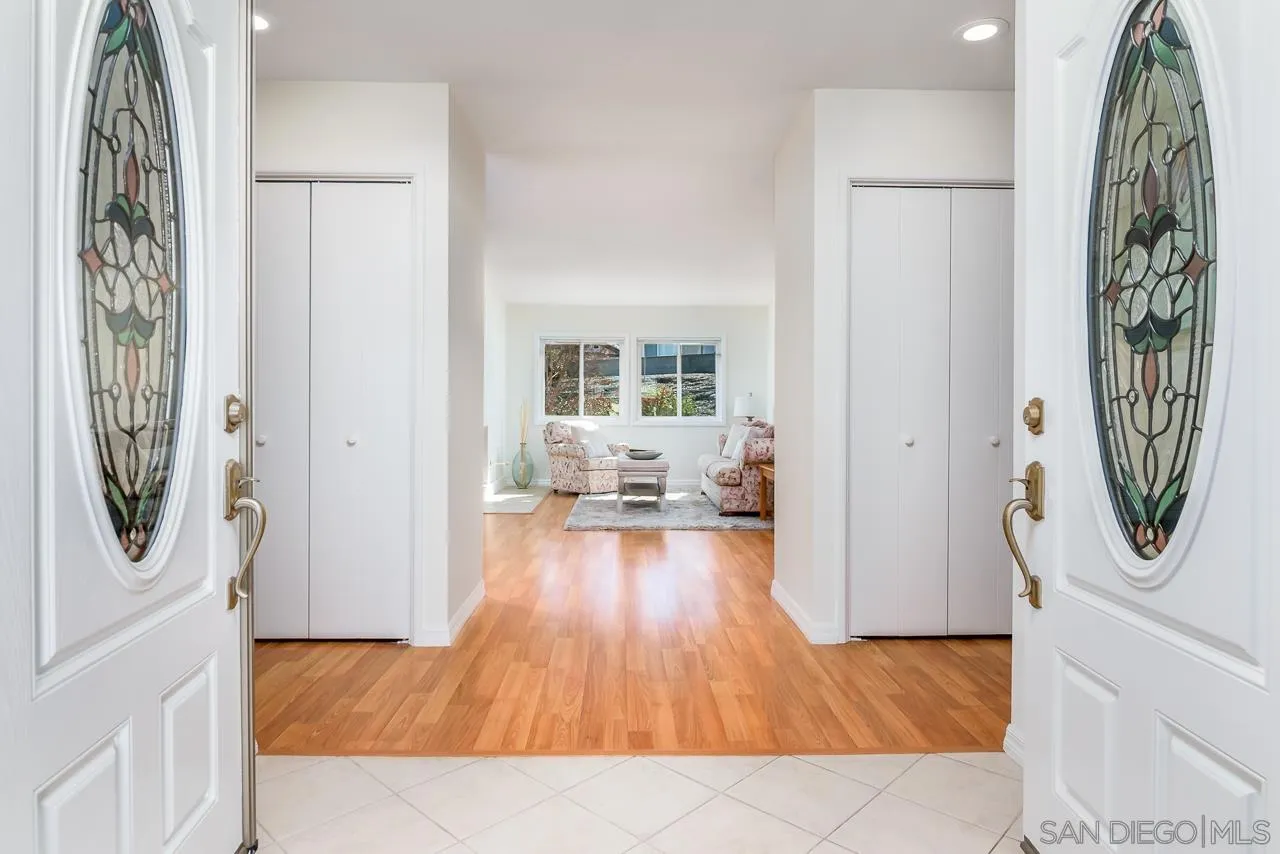 12209 Rios Road San Diego, CA 92128 - Photo 4 of 38 Gallery Image 4