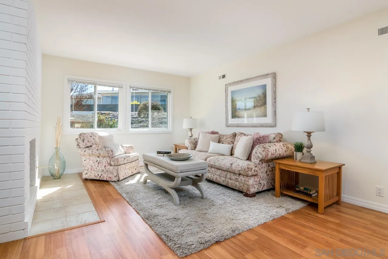 12209 Rios Road San Diego, CA 92128 - Photo 6 of 38 Gallery Image 6