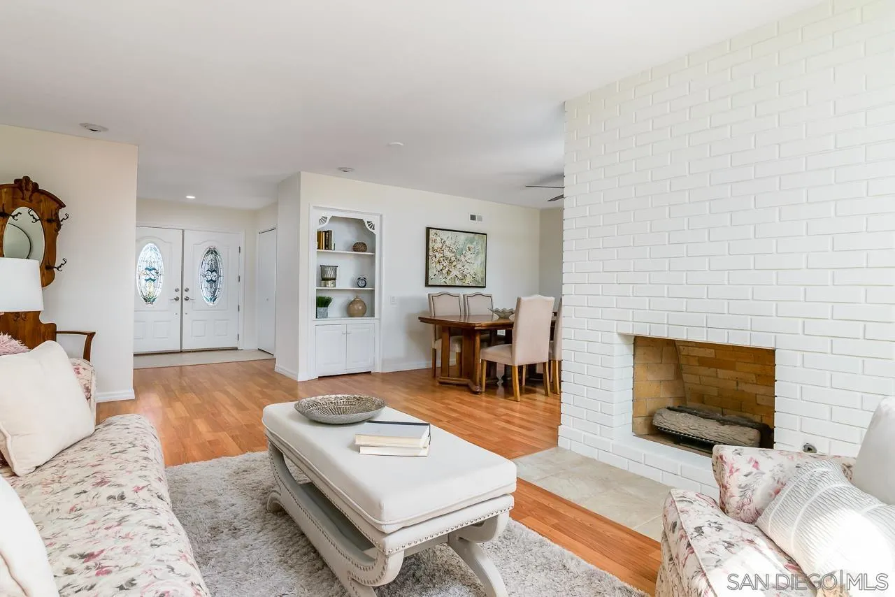 12209 Rios Road San Diego, CA 92128 - Photo 7 of 38 Gallery Image 7