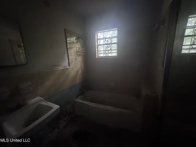 $26,320 | 3815 Douglas Avenue, Jackson, MS 39213