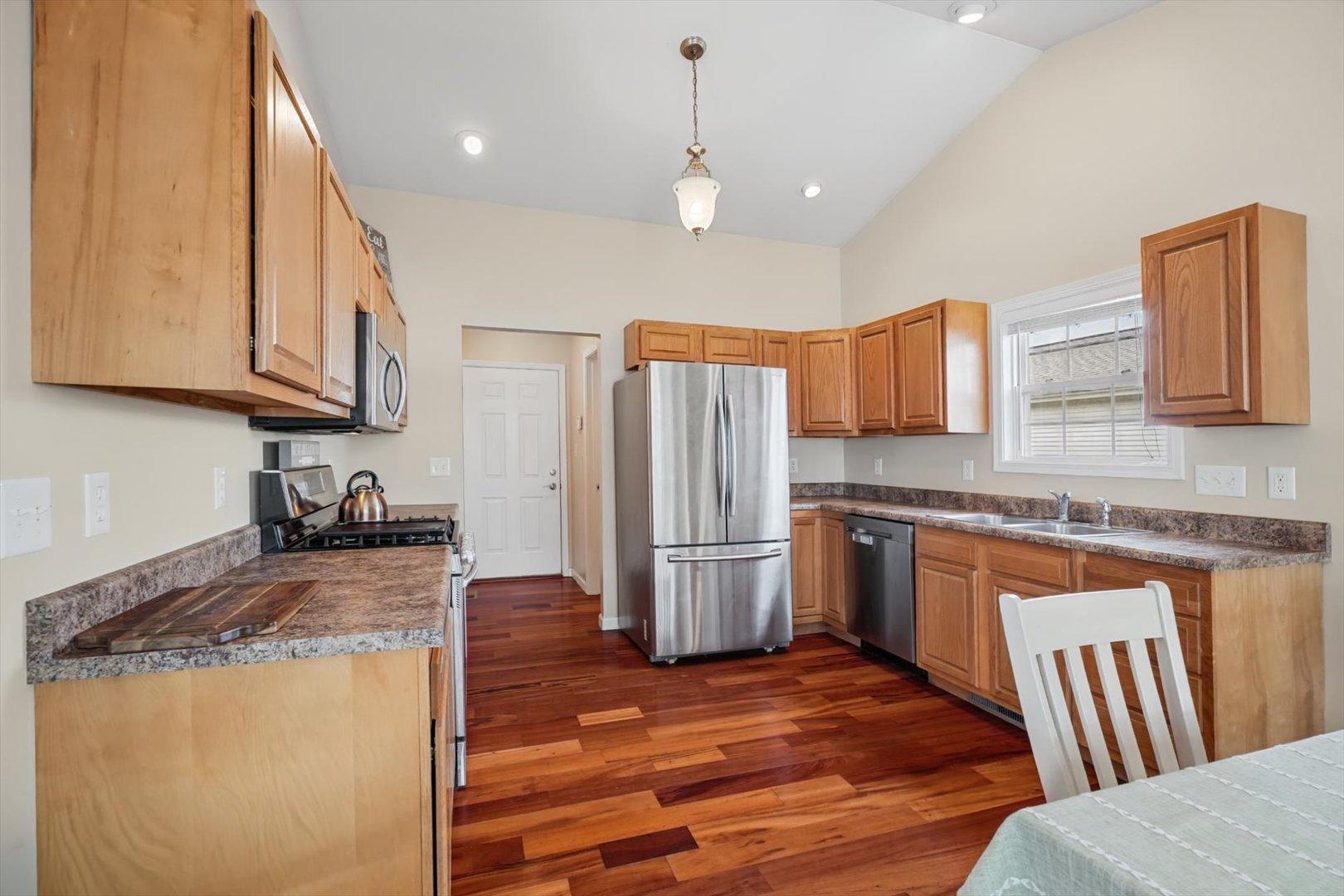2702 Landis Farm Road Urbana, IL 61802 - Photo 13 of 36 Gallery Image 13
