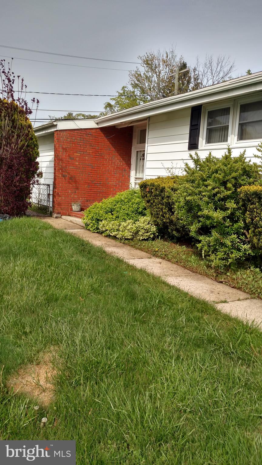 4736 Old Court Road Baltimore, MD 21244 - Photo 2 of 24 Walkway