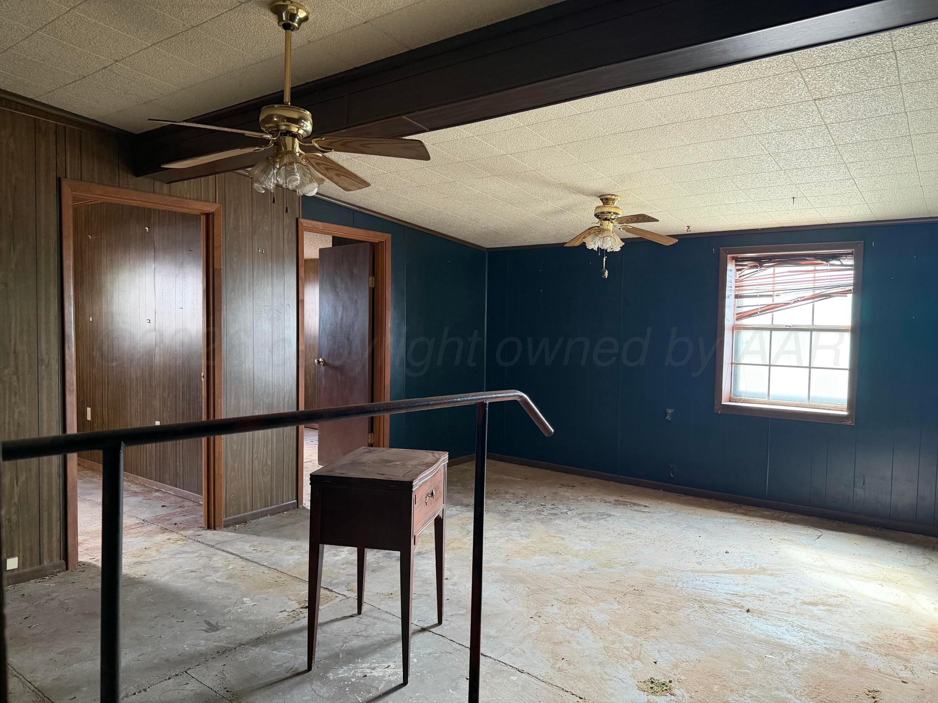 129 Mary Street Borger, TX 79007 - Photo 6 of 13 IMG_3707