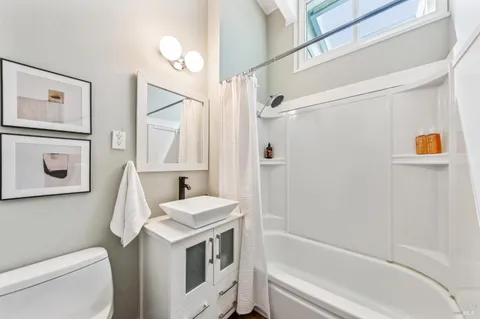 $1,395,000 | 384 Hibiscus Way, San Rafael, CA 94903