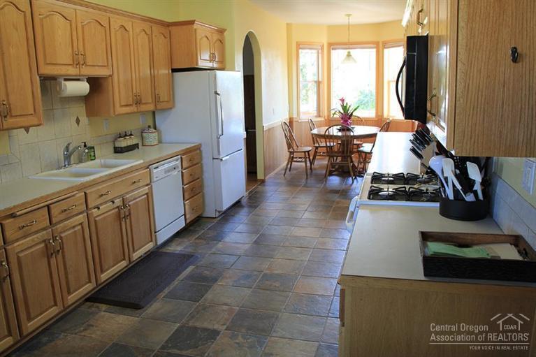 61795 Ward Road Bend, OR 97702 - Photo 7 of 25 Additional Photo
