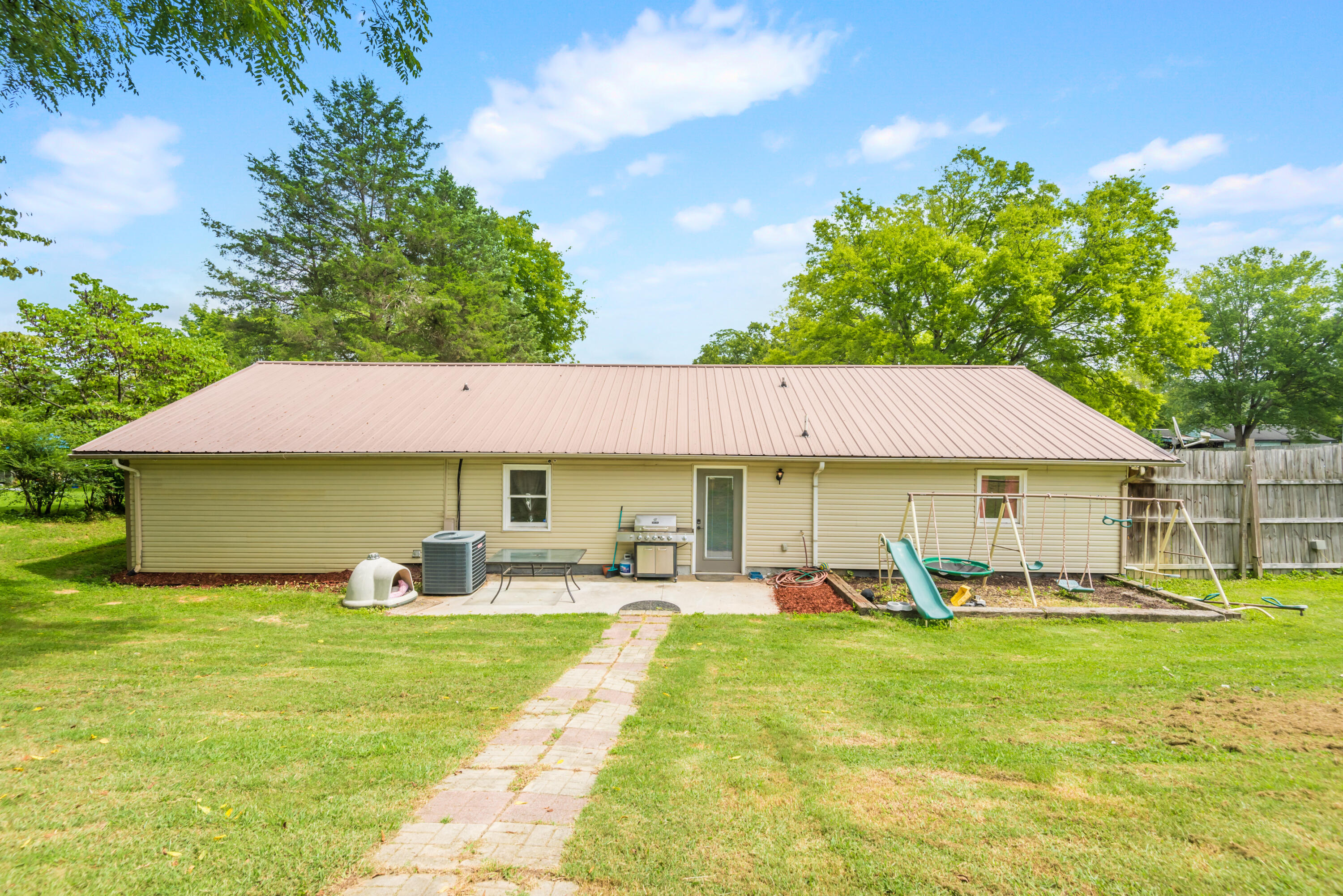 2043 Cecil Johnson Road Knoxville, TN 37921 - Photo 22 of 23 2043CecilJohnsonRd-25