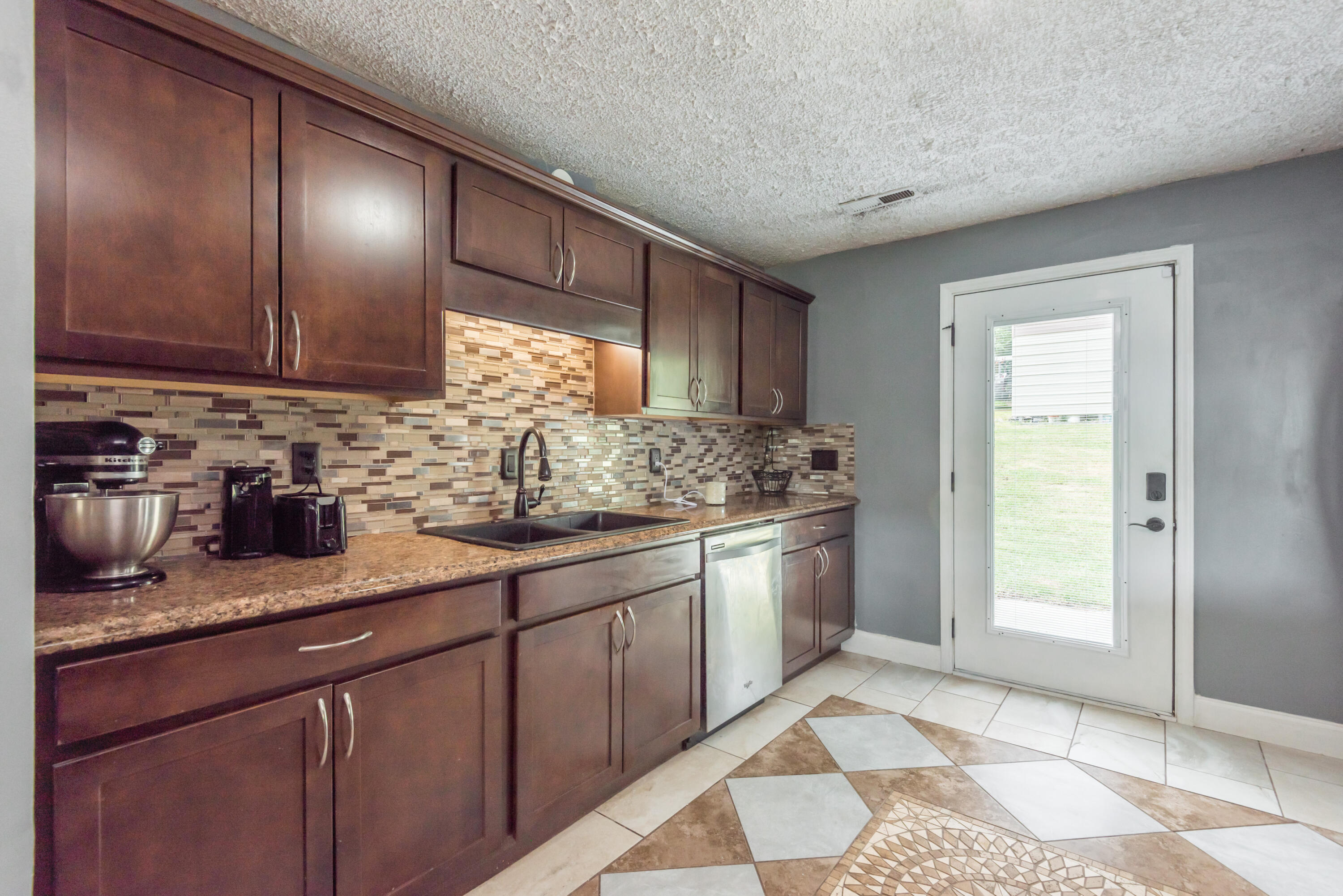 2043 Cecil Johnson Road Knoxville, TN 37921 - Photo 8 of 23 2043CecilJohnsonRd-12