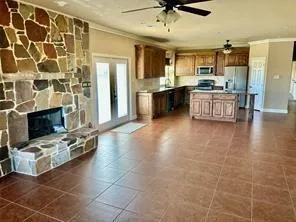$3,000 | 464 North Greenville Road, Farmersville, TX 75442