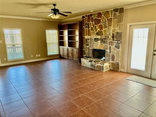 $3,000 | 464 North Greenville Road, Farmersville, TX 75442