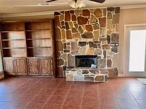 $3,000 | 464 North Greenville Road, Farmersville, TX 75442