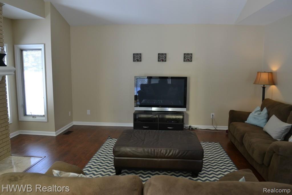 1545 Lomas Verdes Rochester Hills, MI 48306 - Photo 24 of 49