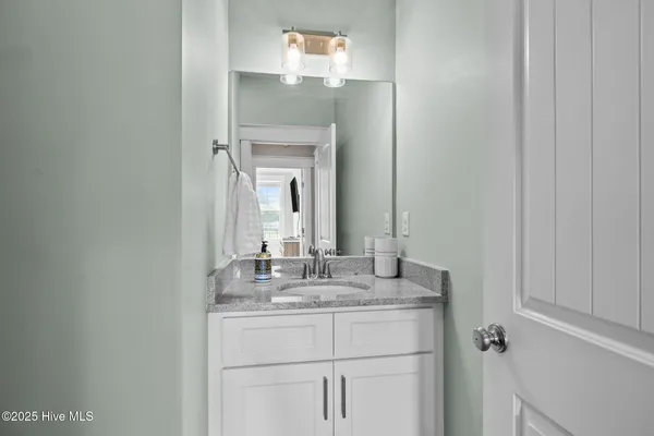 $695,000 | 1710 Olde Farm Road, Morehead City, NC 28557