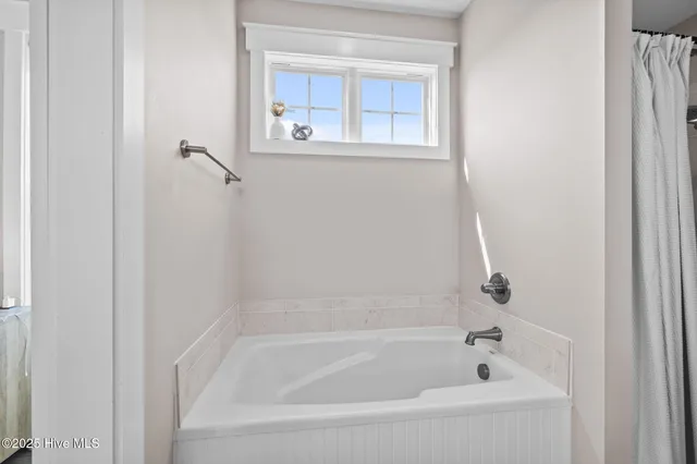 $695,000 | 1710 Olde Farm Road, Morehead City, NC 28557