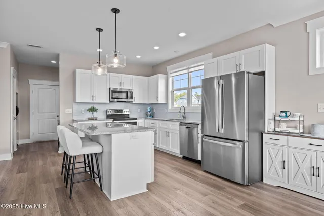 $695,000 | 1710 Olde Farm Road, Morehead City, NC 28557