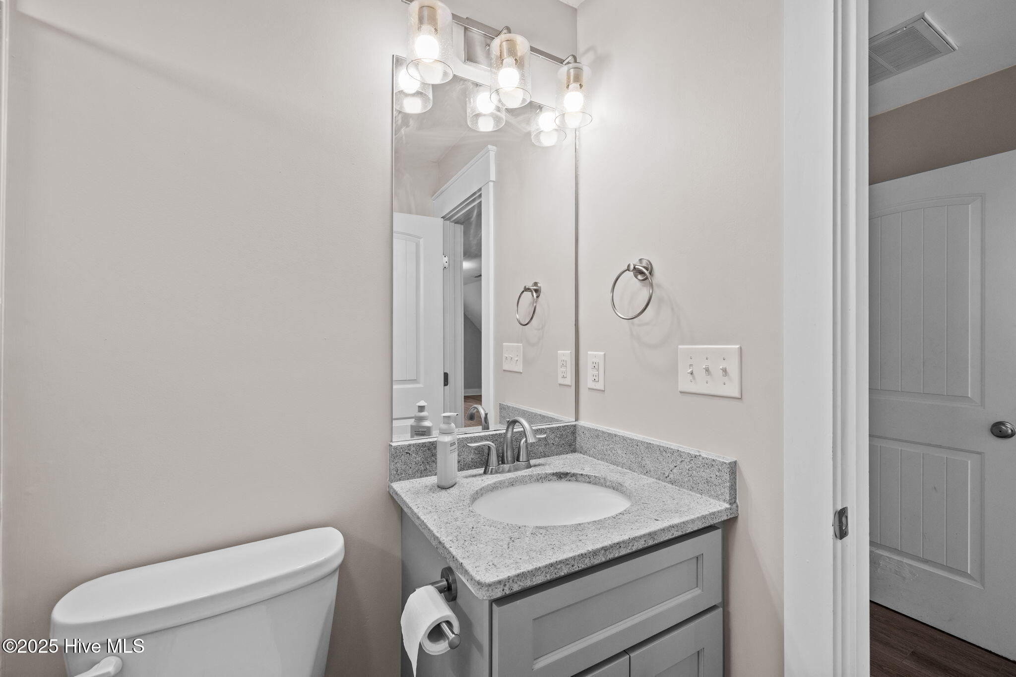 1710 Olde Farm Road Morehead City, NC 28557 - Photo 9 of 51 Full Bath in Bonus Room