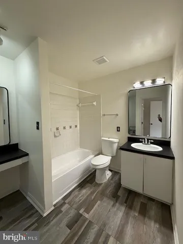 $565,000 | 11640 Pleasant Meadow Drive, North Potomac, MD 20878