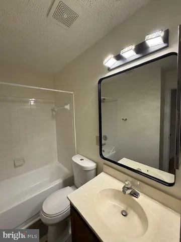 $565,000 | 11640 Pleasant Meadow Drive, North Potomac, MD 20878