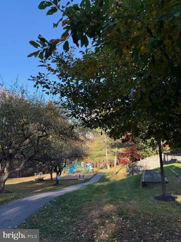 $565,000 | 11640 Pleasant Meadow Drive, North Potomac, MD 20878