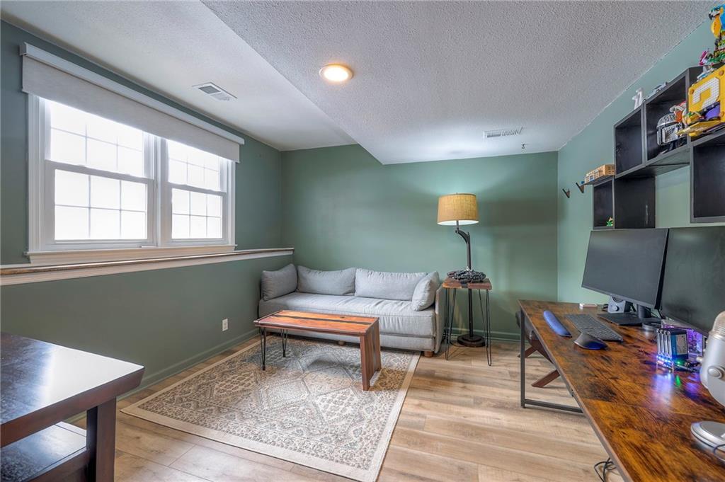 16207 West 136th Street Olathe, KS 66062 - Photo 33 of 52