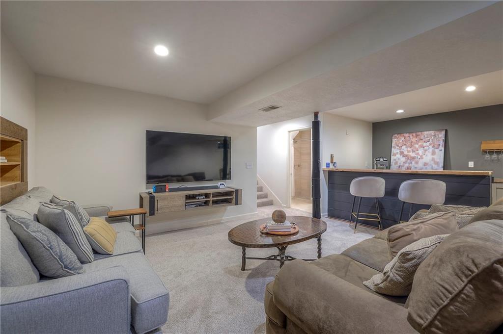 16207 West 136th Street Olathe, KS 66062 - Photo 39 of 52