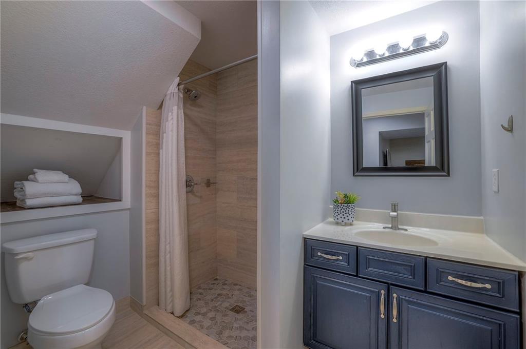 16207 West 136th Street Olathe, KS 66062 - Photo 45 of 52