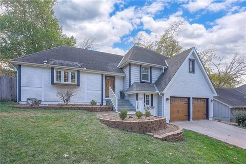 $430,000 | 16207 West 136th Street, Olathe, KS 66062