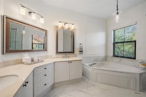 $450,000 | 2749 Via Cipriani, Unit 1023B, Clearwater, FL 33764