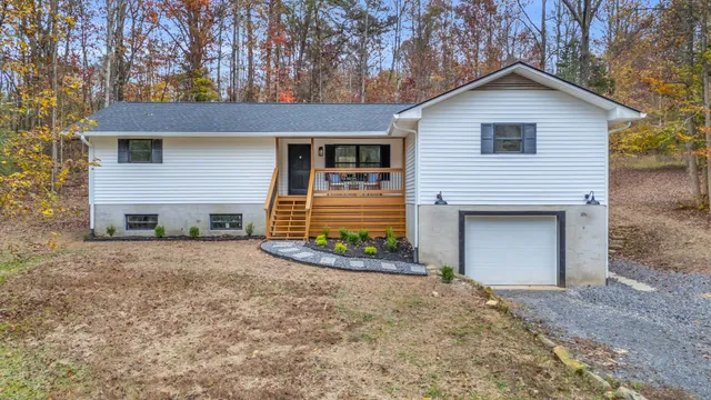 $399,900 | 218 Coleman Road, Soddy Daisy, TN 37379