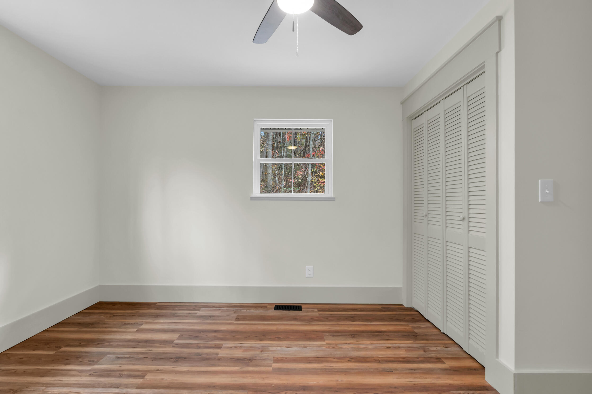 218 Coleman Road Soddy Daisy, TN 37379 - Photo 18 of 37 19_218 coleman rd-19