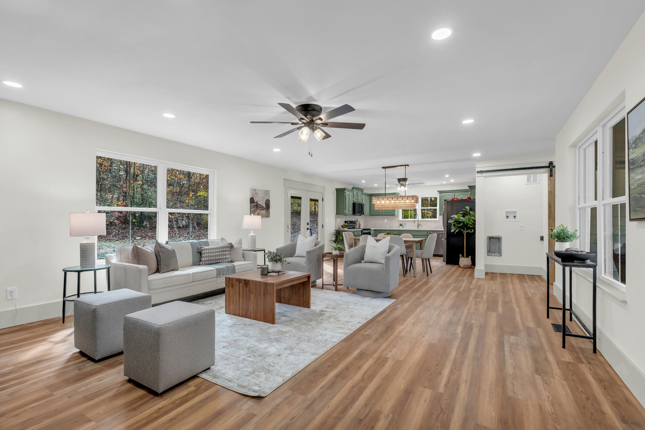 218 Coleman Road Soddy Daisy, TN 37379 - Photo 4 of 37 5_218 coleman rd-5