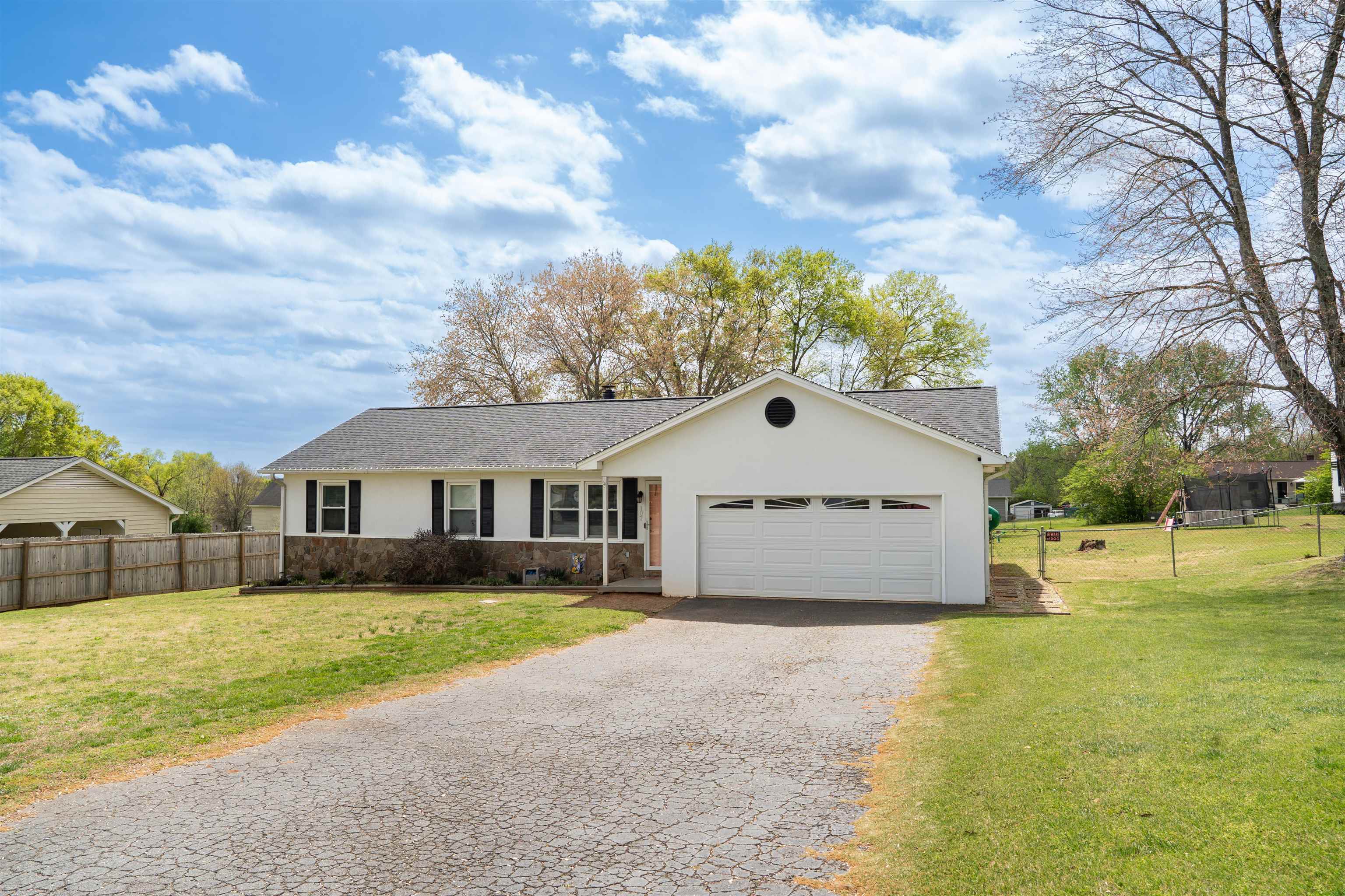 107 Cauthen Court Moore, SC 29369 - Photo 1 of 33