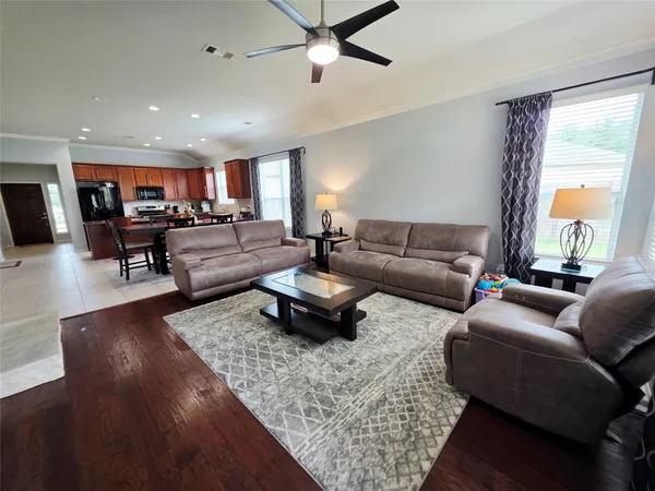 $2,800 | 7142 Breton Bay Pass, Missouri City, TX 77459