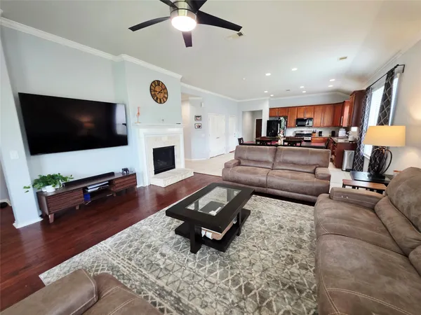 $2,800 | 7142 Breton Bay Pass, Missouri City, TX 77459