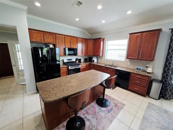 $2,800 | 7142 Breton Bay Pass, Missouri City, TX 77459
