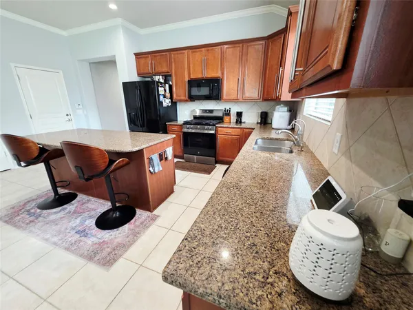 $2,800 | 7142 Breton Bay Pass, Missouri City, TX 77459