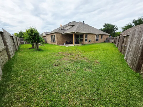 $2,800 | 7142 Breton Bay Pass, Missouri City, TX 77459