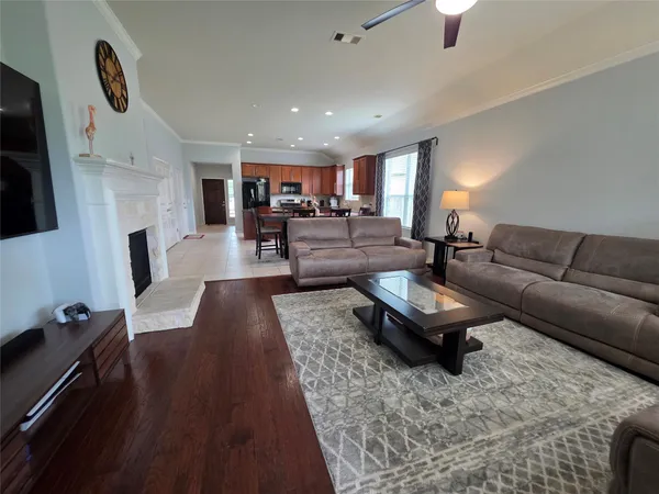 $2,800 | 7142 Breton Bay Pass, Missouri City, TX 77459