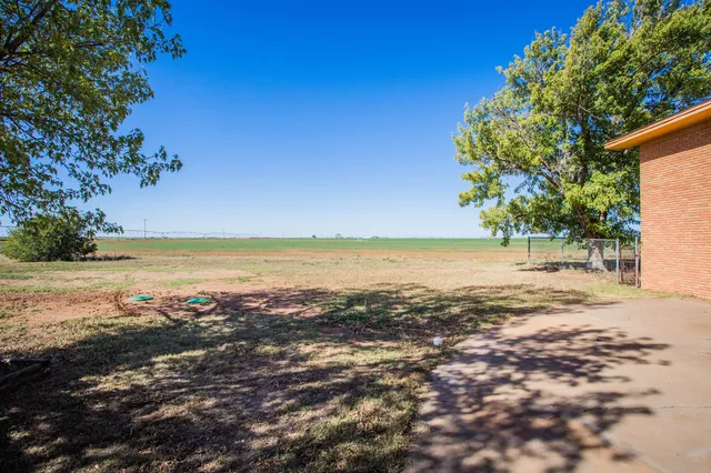$240,000 | 910 Fm1842, Olton, TX 79064