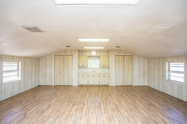 $240,000 | 910 Fm1842, Olton, TX 79064