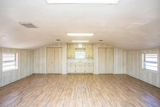 $240,000 | 910 Fm1842, Olton, TX 79064