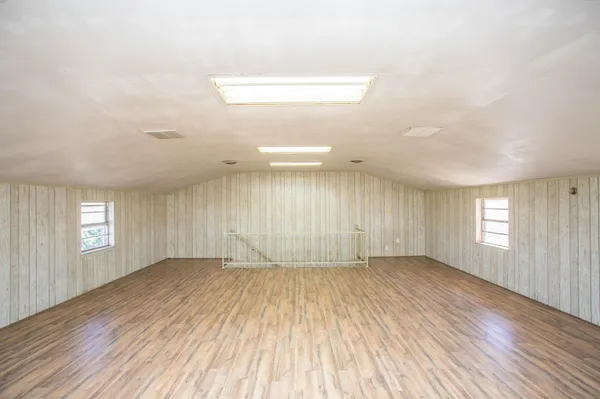 $240,000 | 910 Fm1842, Olton, TX 79064